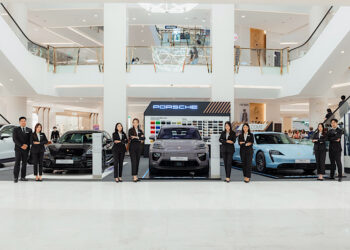 เอเอเอสฯ ยกระดับประสบการณ์ปอร์เช่อย่างต่อเนื่อง ณ เอ็ม ดิสทริค นำเสนอสองบทแห่งความเร้าใจกับ Porsche Electrified Roadshow at EMPORIUM และ Porsche Roadshow at EMQUARTIER