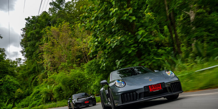 ปอร์เช่ 911 GTS T-Hybrid และ 911 Carrera ใหม่ สัมผัสสมรรถนะเร้าใจทุกโค้ง บนเส้นทางสุดท้าทายกลางธรรมชาติที่เชียงใหม่