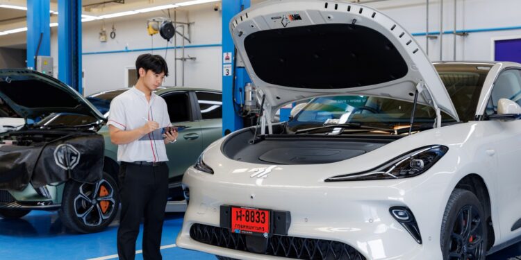 เอ็มจี ยังแกร่ง ยอดจดทะเบียนรถยนต์ไฟฟ้าในไทยพุ่งอันดับ 1 เติบโตกว่า 70% ตอกย้ำความเชื่อมั่นอยู่คู่ตลาดไทยมากว่า 12 ปี ที่ให้มากกว่าฟังก์ชัน คือความมั่นใจและการดูแลระยะยาว