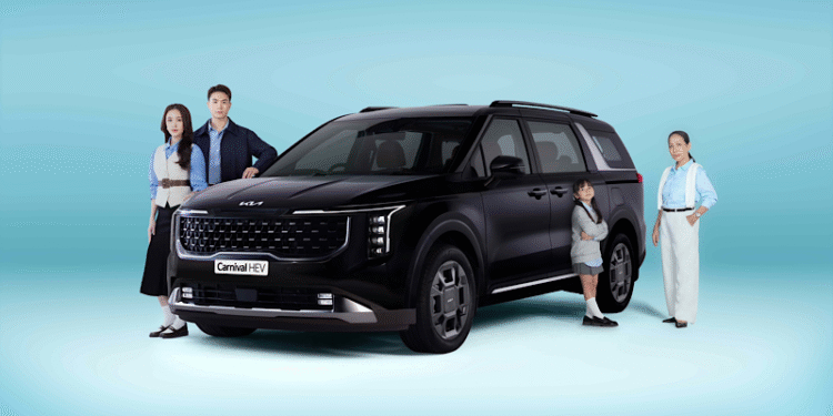 เกีย เซลส์ (ประเทศไทย) เปิดตัว The new Kia Carnival HEV 7-seater MPV เรือธงที่พร้อม ‘ตอบโจทย์ทุกจังหวะชีวิตของครอบครัว’ เปิดราคาเริ่มต้นที่ 2,499,000 บาท พร้อมการรับประกันคุณภาพ 7 ปี ฟรีค่าบำรุงรักษาตามระยะ 3 ปี และข้อเสนอพิเศษสำหรับเจ้าของรถยนต์เกียทุกรุ่น