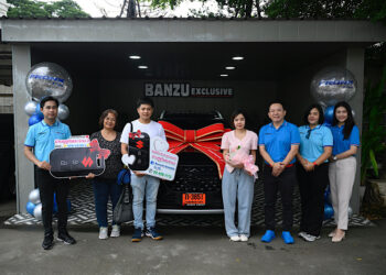 ALL NEW SUZUKI FRONX เริ่มส่งมอบถึงมือลูกค้ากลุ่มแรก ตอกย้ำความเชื่อมั่นผู้บริโภคชาวไทย ยังไว้ใจในคุณภาพและความคุ้มค่า พร้อมเชิญชวนลูกค้าทดลองขับรถยนต์สไตล์สปอร์ตเอสยูวี สัมผัสสมรรถนะสุดเร้าใจและความปลอดภัยครบครัน