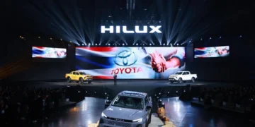 เปิดตัวครั้งแรกของโลก กับ TOYOTA HILUX รถกระบะที่อยู่เคียงข้างคนไทยมายาวนาน ภายใต้ชื่อใหม่  TOYOTA HILUX TRAVO และ HILUX TRAVO-e กับคอนเซ็ปต์ “GREATER TOGETHER…สู่ความยิ่งใหญ่ไปด้วยกัน”