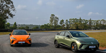 เอ็มจี ขึ้นแท่นผู้นำยอดจดทะเบียนรถอีวี 4 เดือนติด รวมยอดสะสมกว่า 14,741 คัน ย้ำ EV LIFETIME WARRANTY กับการบริการคือหัวใจของรถ EV