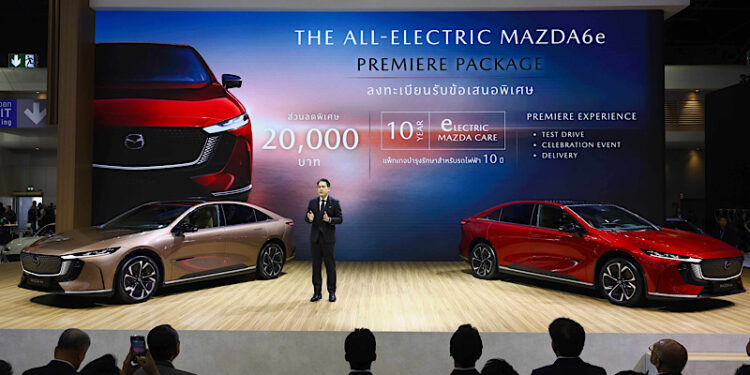 รถไฟฟ้ารุ่นใหม่ THE ALL-ELECTRIC MAZDA6e เปิดตัวแรงเกินต้าน ลูกค้าแห่ลงทะเบียนจองสิทธิ์ Mazda6e Premiere Package