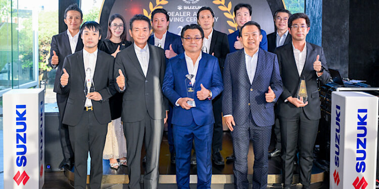 ซูซูกิ ประกาศ Best Dealer Awards 2025 มอบรางวัล 7 ผู้จำหน่ายยอดเยี่ยมแห่งปี เสริมศักยภาพงานบริการรอบด้าน มุ่งสร้างความเชื่อมั่นและประสบการณ์ลูกค้าอย่างยั่งยืน
