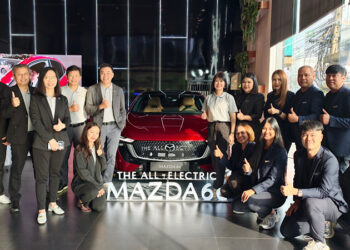 กระแสตอบรับรถไฟฟ้า Mazda6e ลูกค้าหลั่งไหลร่วมงานสุดคึกคัก โรดโชว์ 8 จังหวัด เก็บยอดจองเพิ่มอีกกว่า 1,000 คัน รวมทะลุ 4,000 คัน