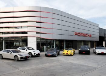 ปอร์เช่ ประเทศไทย มอบประสบการณ์ที่มากกว่าการขับขี่ ขับเคลื่อนปีแห่งสมรรถนะ การรวมตัว และความหลงใหลในปอร์เช่