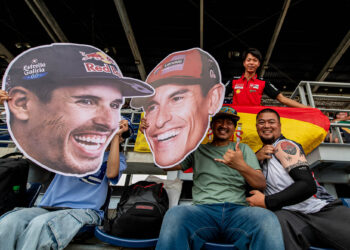 “โมโตจีพี” ไทยแลนด์เปิดฉากเดือด!“เบซเซ็คคี” ทุบสถิติสนามช้างฯ บด “มาร์เกซ” ขึ้นนำวันแรก