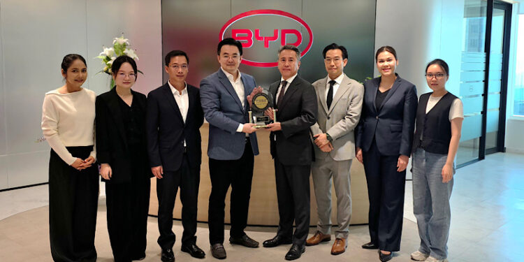 BYD ATTO 3 คว้ารางวัล IQS จาก J.D. POWER การันตีคุณภาพชั้นนำ จนผู้บริโภคไว้วางใจ