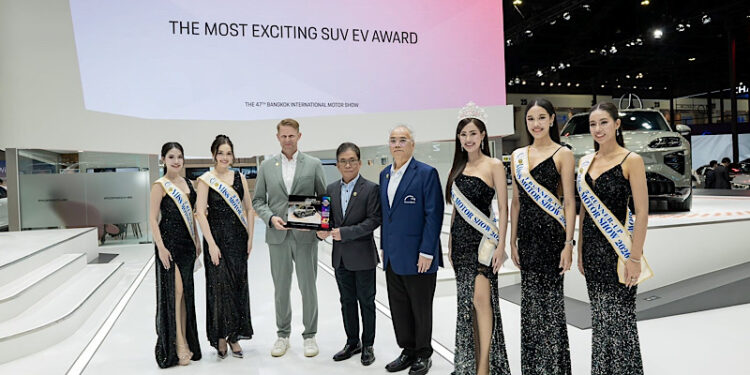 ปอร์เช่ ประเทศไทย คว้ารางวัล The Most Exciting SUV EV ในงานมอเตอร์โชว์ 2026 ตอกย้ำความสำเร็จการเปิดตัวคาเยนน์ อิเล็กทริค ใหม่