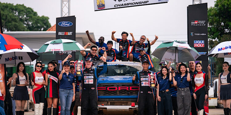 เรนเจอร์ แร็พเตอร์ 2 คัน คว้า 2รางวัลจากสนามแรก TRRC ที่ฉะเชิงเทรา เดินหน้ามอบประสบการณ์ขับขี่สุดท้าทายแก่ลูกค้า