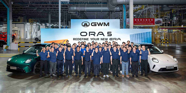 GWM เปิดสายการผลิต ORA 5 อย่างเป็นทางการ ณ โรงงาน GWM Smart Factory ในประเทศไทย ตอกย้ำพันธกิจในการขับเคลื่อนไทยสู่ฐานการผลิตยานยนต์พลังงานใหม่ระดับสากล เริ่มส่งมอบ ORA 5 ถึงมือลูกค้าคนไทย พฤษภาคมนี้เป็นต้นไป