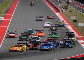 “เต๊อะ วุฒิกร” & ทีมเมท สู้สุดกำลังยกระดับผลงาน ศึก GT World Challenge Asia สนามมันดาลิกา