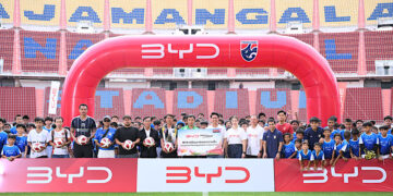 เรเว่ ชาร์จฝันพลังบอลไทยกับ Football Clinic BYD Drive the Dream พร้อมส่งต่อพลังแห่งอนาคตฟุตบอล ให้เยาวชนไทย