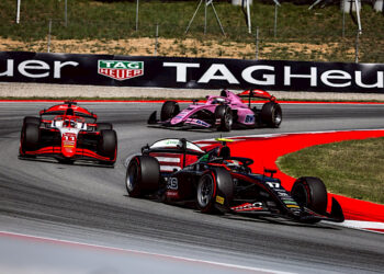 “เติ้น ทัศนพล” โชว์ฟอร์มแกร่ง ฝ่าศึก FIA F2 คว้า “Top 10” ที่บาร์เซโลนา