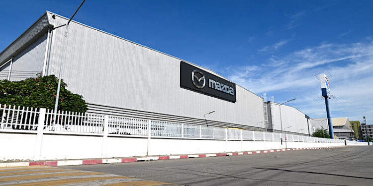 พาชมคลังอะไหล่มาสด้าใหญ่สุดในอาเซียน ส่งด่วนภายใน 24 ชั่วโมง รองรับรถไฟฟ้า Mazda6e สำรองอะไหล่ครบ 100% ทุกชิ้นส่วน สร้างความอุ่นใจให้ลูกค้า