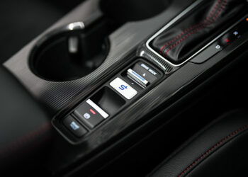 ครั้งแรกในไทย! ปลุกสัญชาตญาณสปอร์ตกับ Honda S+ Shift ใน Honda Civic e:HEV ใหม่ เพิ่ม! Blind Spot Information และ Cross Traffic Monitor พิเศษ! จองภายใน 31 ก.ค. 2569 รับบัตรน้ำมันมูลค่า 10,000 บาท*