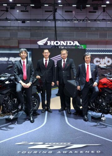 ครั้งแรกในไทย! New Honda CB1000GT สปอร์ตทัวร์ริ่ง 4 สูบ ถ่ายทอดเทคโนโลยีจาก CBR Fireblade พร้อม New Honda Monkey EX Custom Edition เติมความซนสไตล์ Enduro จากรถจักรยานยนต์ฮอนด้าใน BIG MOTOR SALE 2026