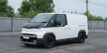 เกีย ประเทศไทย เปิดตัว The Kia PV5 Cargo ก้าวสำคัญครั้งใหม่ของยานยนต์ไฟฟ้า พร้อมตอบโจทย์การดำเนินธุรกิจของลูกค้ากลุ่มฟลีทและลูกค้าเชิงพาณิชย์ในประเทศไทย