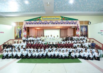 มูลนิธิฮอนด้าประเทศไทย ร่วมกับ สสน. สานต่อ “โครงการต้นกล้าพันธุ์ใหม่” ปีที่ 2 จัดกิจกรรม “ตุ้มโฮมคำแพง ปลูกฮัก ปลูกป่า : Plant Together, Grow Forever” ณ โรงเรียนบัวเชดวิทยา จังหวัดสุรินทร์ เมื่อวันที่ 28 สิงหาคม 2569