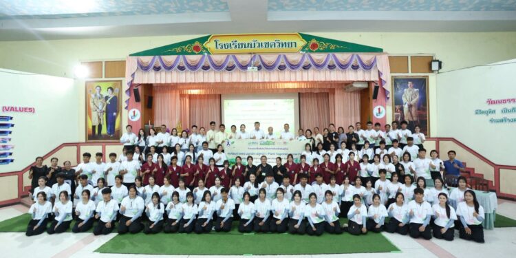 มูลนิธิฮอนด้าประเทศไทย ร่วมกับ สสน. สานต่อ “โครงการต้นกล้าพันธุ์ใหม่” ปีที่ 2 จัดกิจกรรม “ตุ้มโฮมคำแพง ปลูกฮัก ปลูกป่า : Plant Together, Grow Forever” ณ โรงเรียนบัวเชดวิทยา จังหวัดสุรินทร์ เมื่อวันที่ 28 สิงหาคม 2569